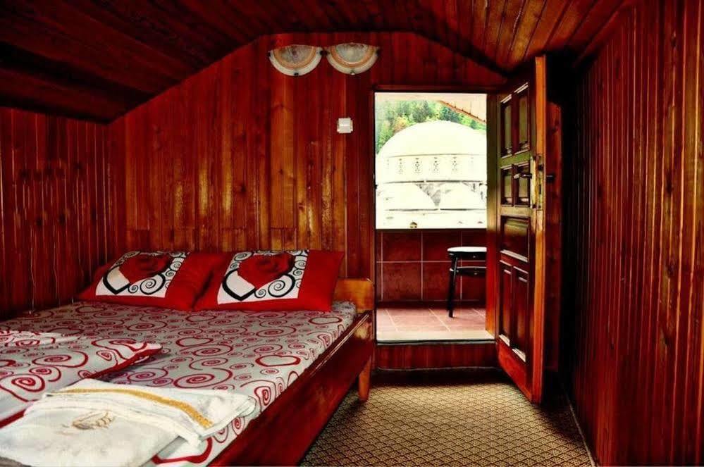 Onal Motel Hồ Uzungöl Ngoại thất bức ảnh